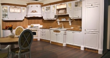 Белая угловая кухня фото 1